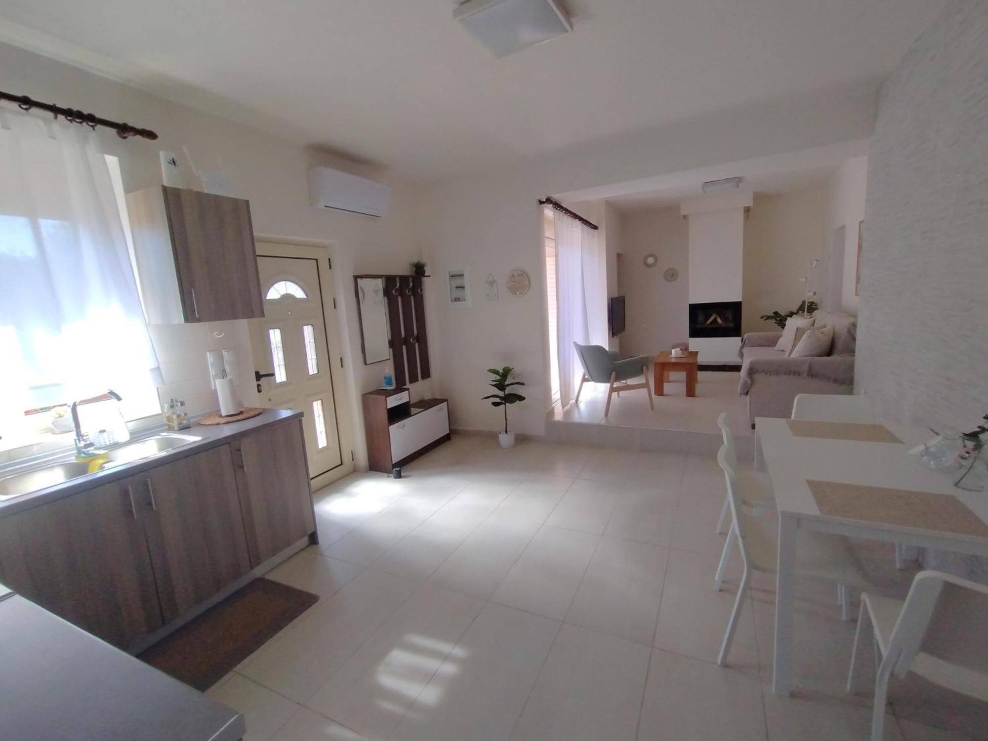 Holiday home Minas House Alikianos
