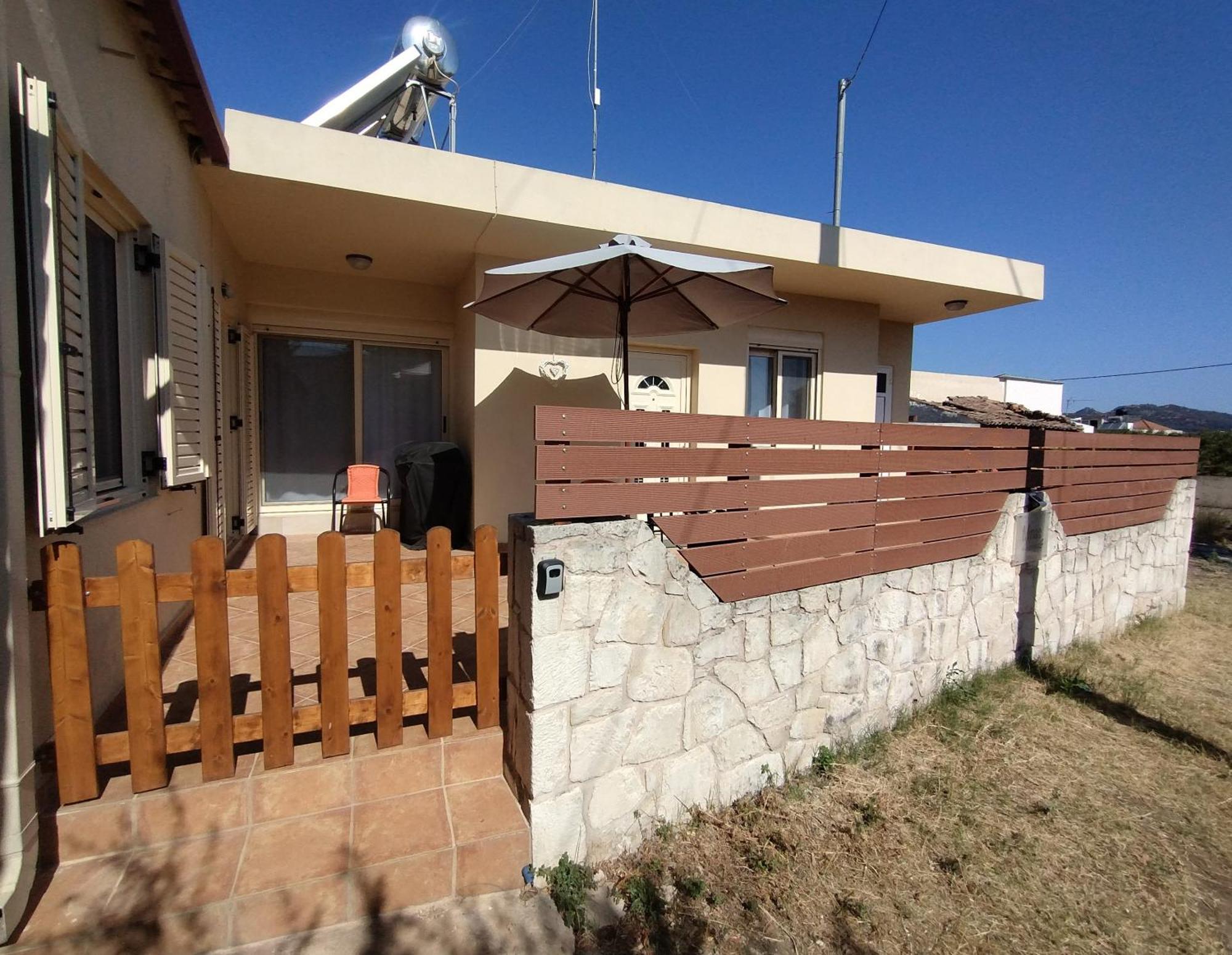 Minas House * Alikianos